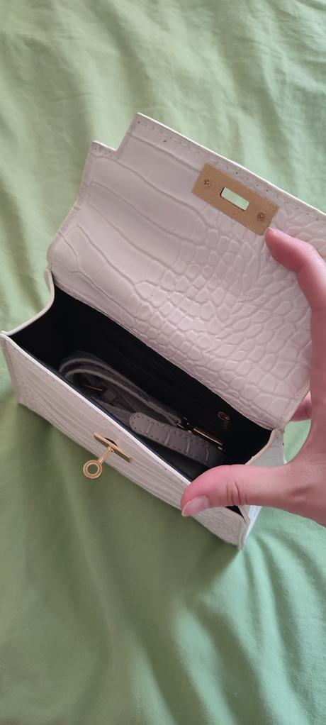 Kabelka do ruky aj crossbody, 