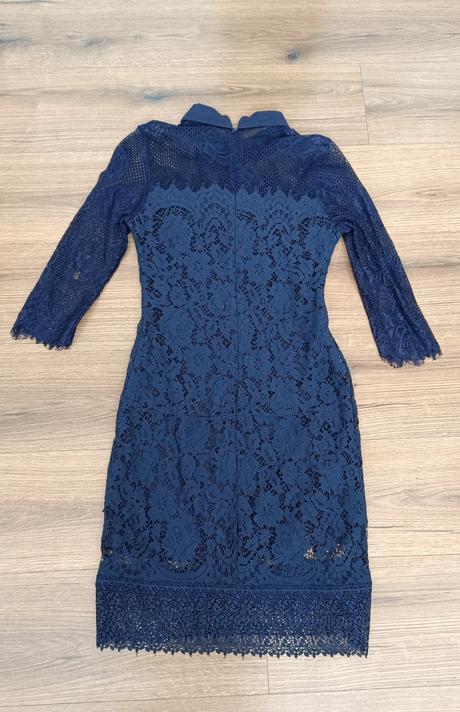 Šaty z krajky, s