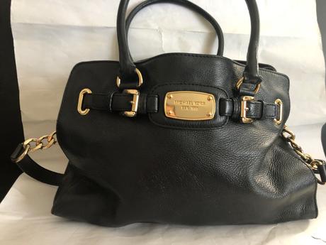 Cierna kozena kabelka malo pouzita cca 35 sirka 28, michael kors