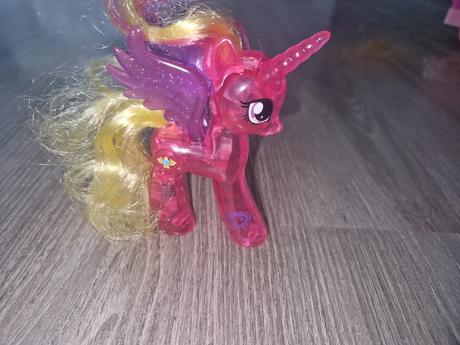 My little pony cadence svietiaca,