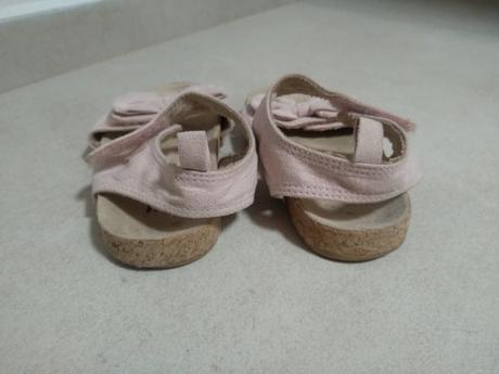 Sandálky na donosenie, h&m,22