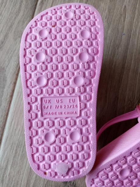 Sandalky k vode, tesco,23