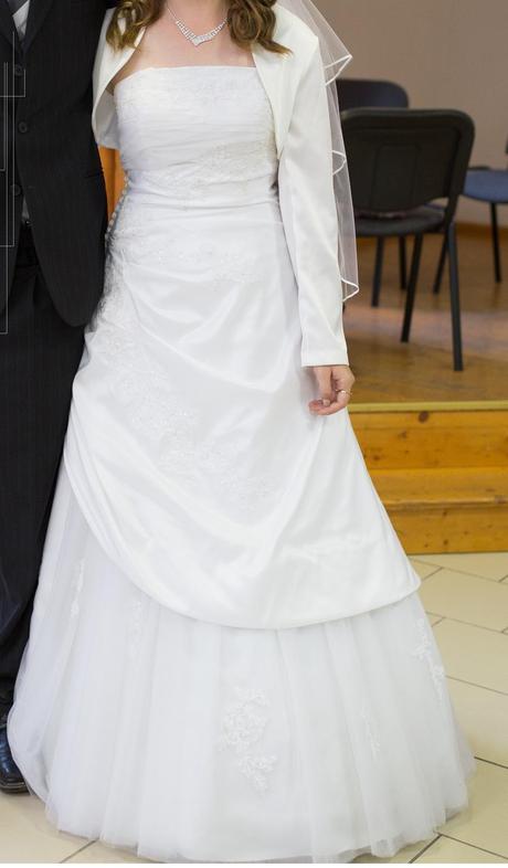 Svadobné šaty + 2 vesty, 38