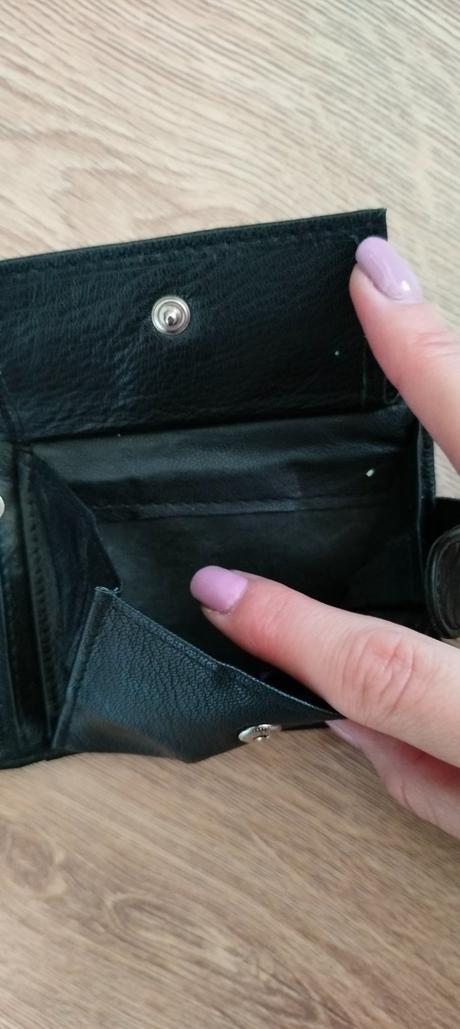 Kožená peňaženka, 