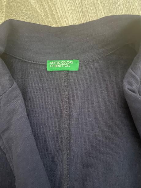 Chlapcenske sako, benetton,140