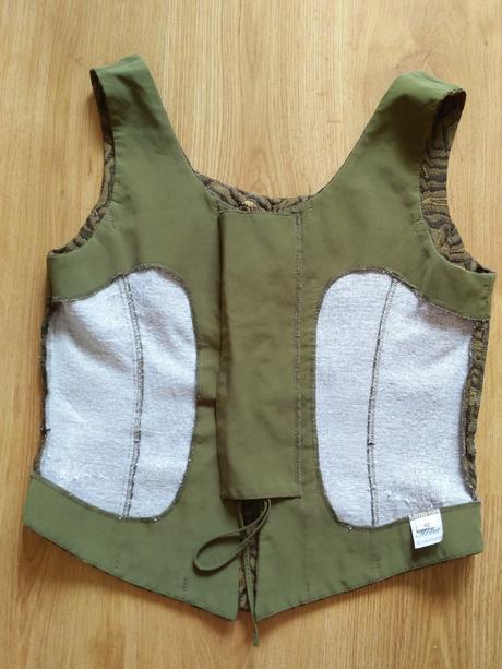 Krásna sukňa a šál l/xl + korzet grátis, xl