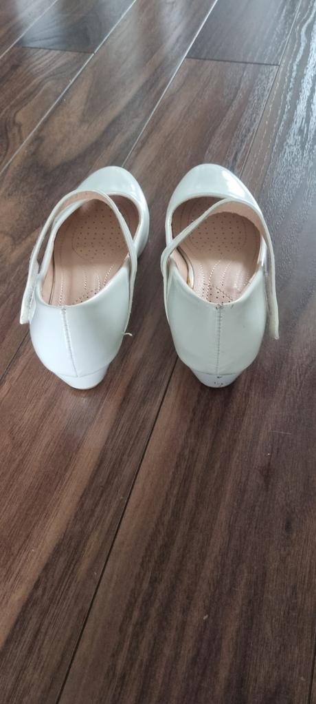 Biele balerínky, 35