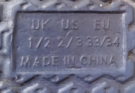 Dvoje šľapky, f&f,33