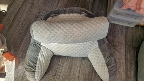 Ergonomický vankúš na krčnú chrbticu, 