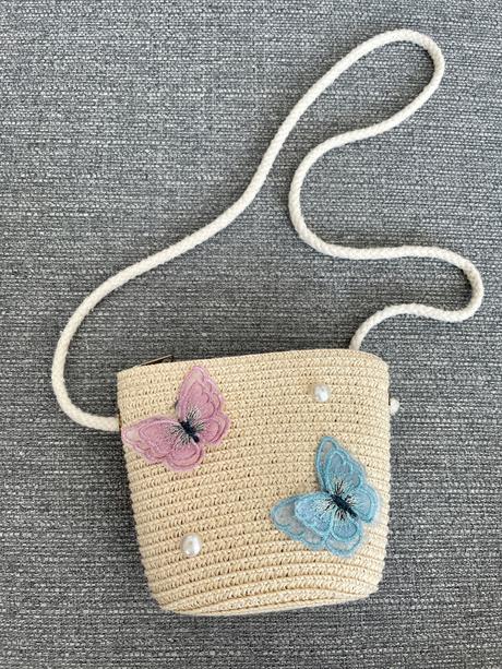 Slnečný klobúk plus mala kabelka, 