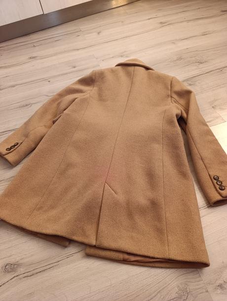 Pekný kabát, stradivarius,l