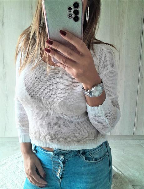 Svetrík so zlatými pruhmi-m, m