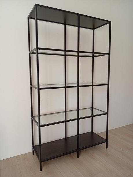 Kovový regál (knižnica) ikea vittsjo, 