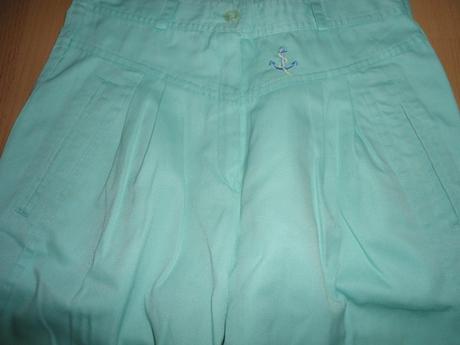 Bledozelene nohavice, 146