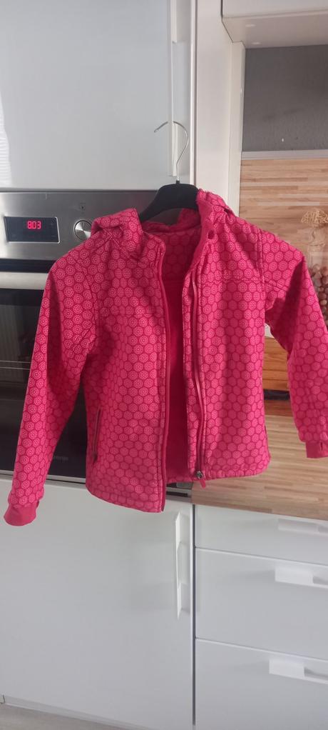 Tepla jesenna bunda, 128