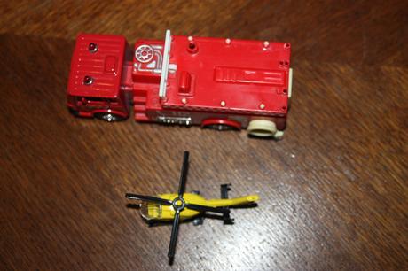 Hasiči 14 cm  a helikoptéra, 