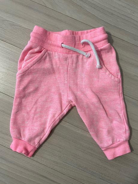 Neónové tepláčiky, pepco,68