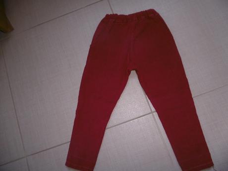 Menčestrové nohavice s nátelníkom, 98