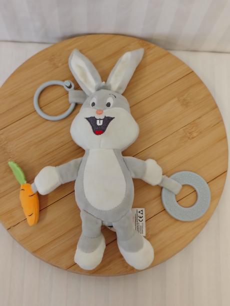 Zajačik bugs bunny hrkálka hryzadlo baby looney tu,