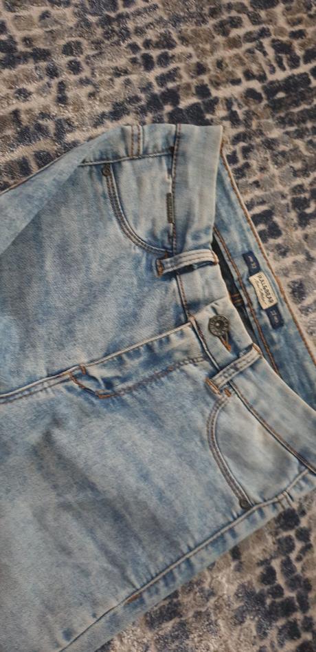 Rifle č.32, pull&bear,32