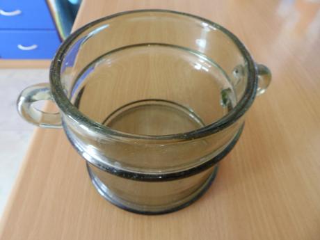 Miska z hrubého skla,