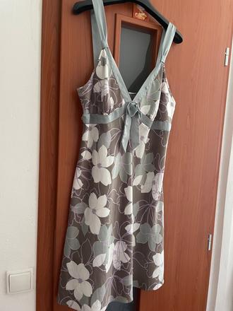 Saténová nočná kosielka, 44