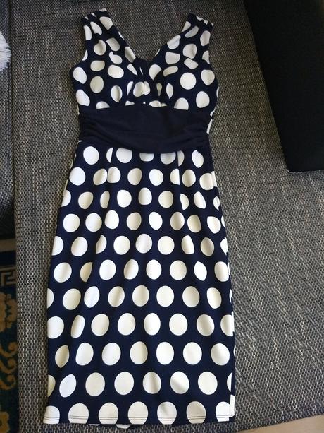 Šaty guľkované, m