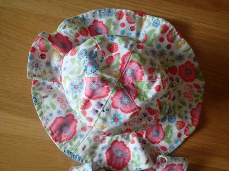 Letne šatky s gaťkami a klobučikom, h&m,80