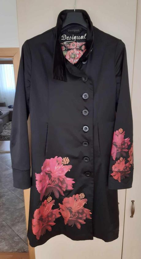 Kvalitný kabát zn. desigual, desigual,40