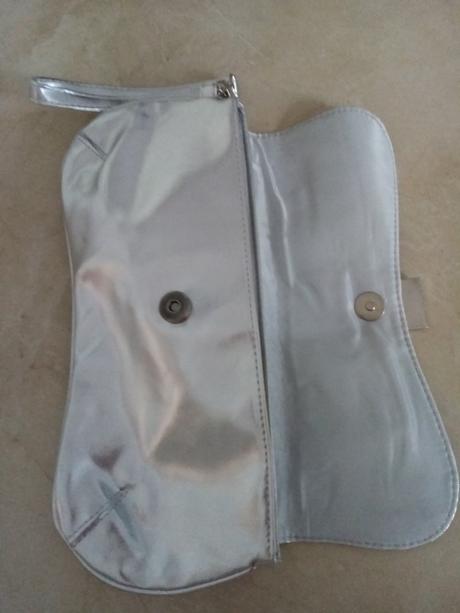 Strieborná kabelka, avon