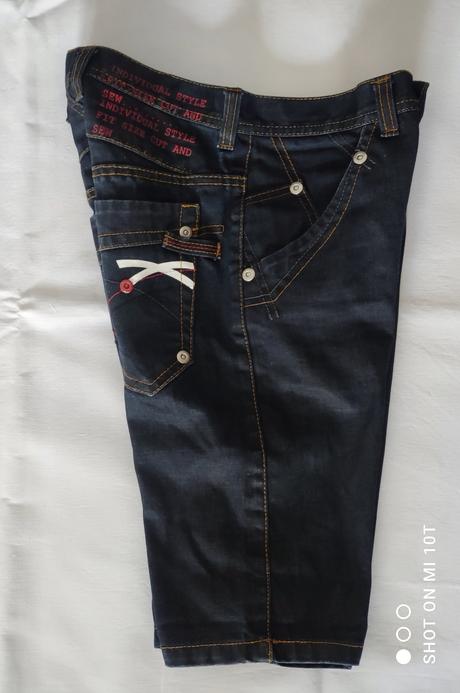 Kraťasy we tweens, 128