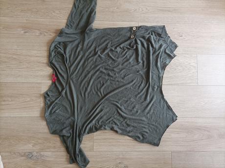 Elegantné tricko z prijemneho materialu, 48