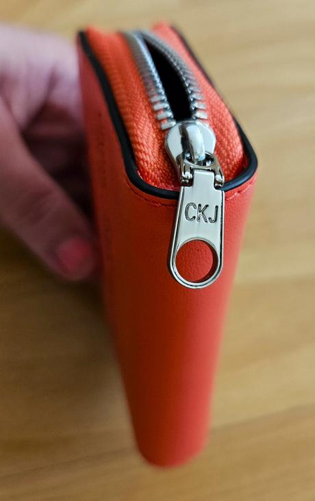 Mala damska penazenka ck, calvin klein