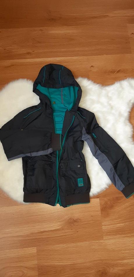 Prechodná vetrovka, 146