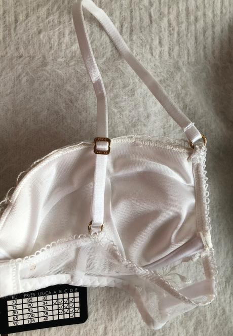 Nová biela čipkovaná push-up podprsenka, 75 c, 75c