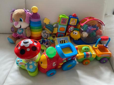 Hračky fisher price, 