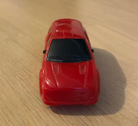 Plastové autíčko,