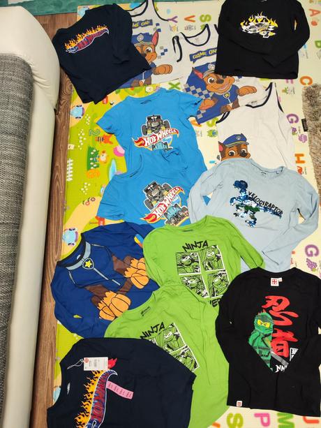 Spolu 13 chlapc.triciek... velkost 134-140, 140