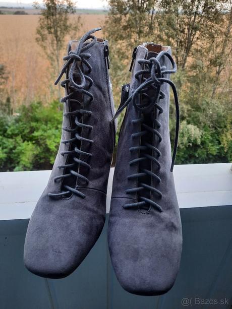 Čižmičky next 41, next,41