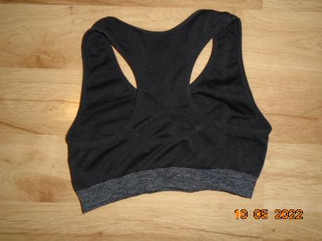 Skvela sportovy top, s