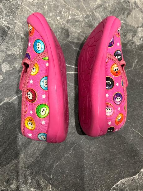 Fare papučky, fare,23