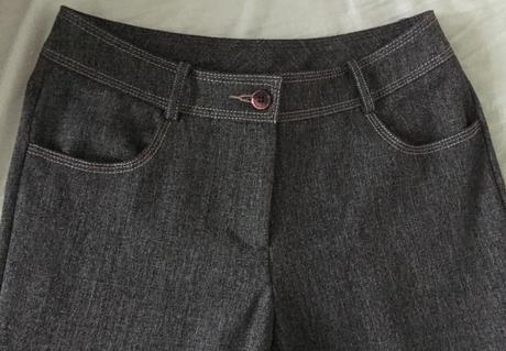 Novy nohavicovy kostym v.38, 36
