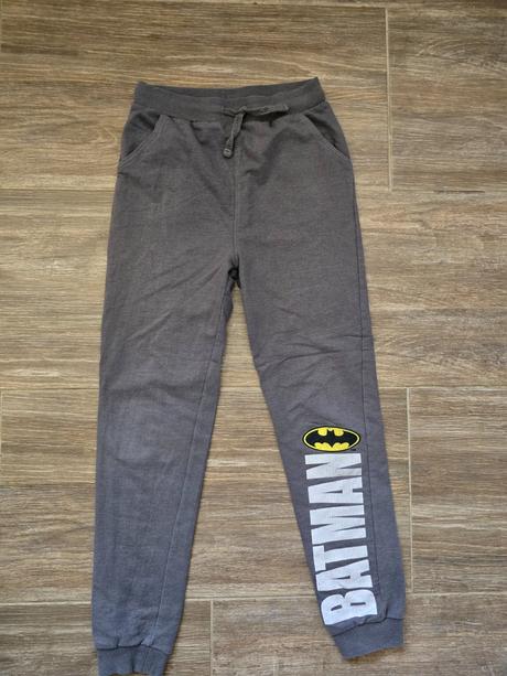 Tepláky č.146, sinsay,146