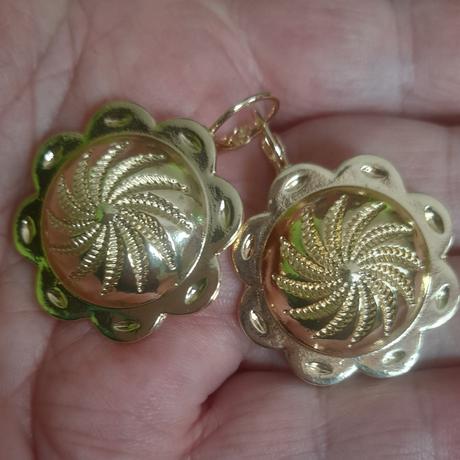 Pozlatene chirurgicke, 