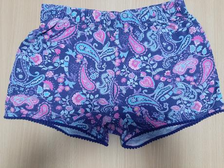 Kraťasy a tričko na 10-11 r., f&f,146