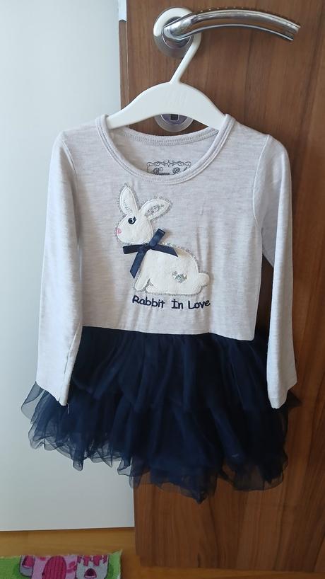 Dievčenské šaty veľkosť 104, 104