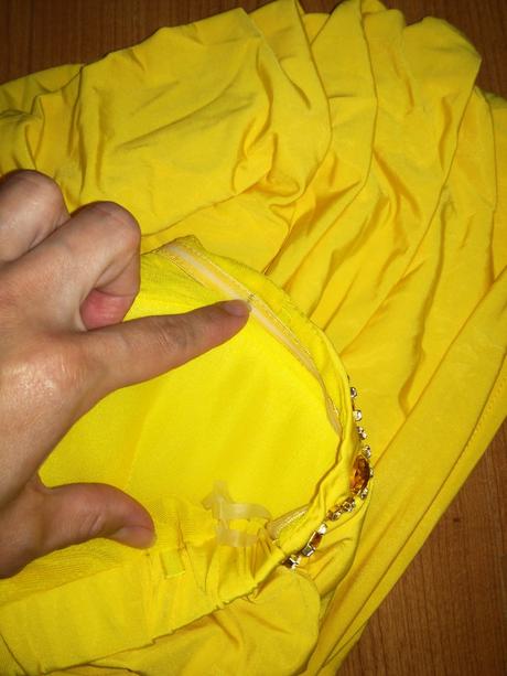 Uzasne zlte saty pre xs/s, xs