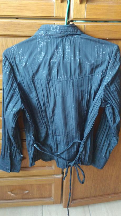 Nádherná blúzka, 38