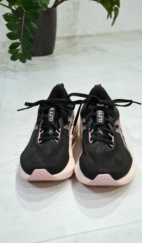Dámske bežecké tenisky asics novablast 5, asics,37