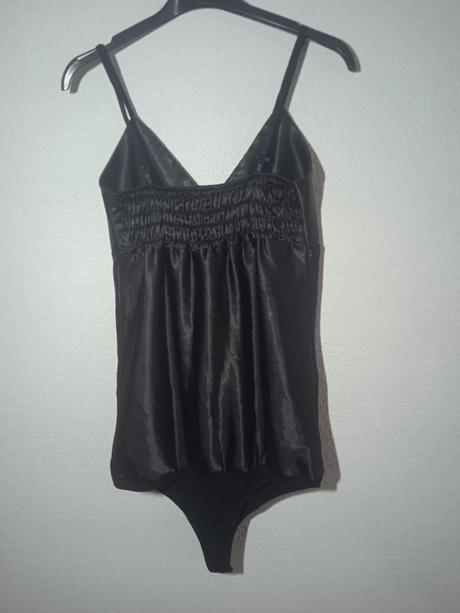 Saténové body, m, m
